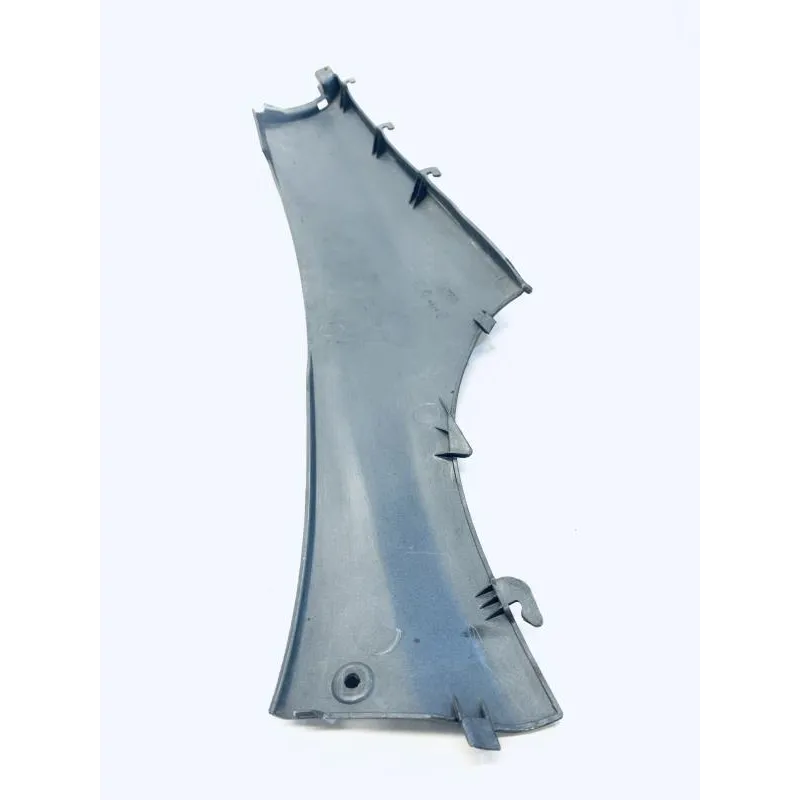 Cache carenage coque arriere gauche PIAGGIO X9 125 2001-2002