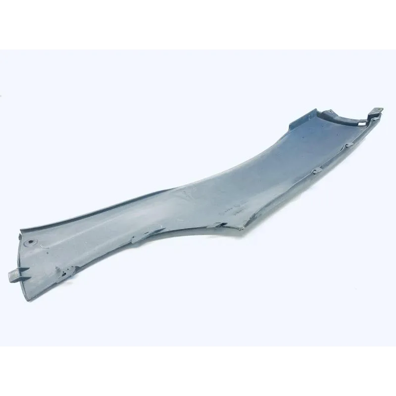 Cache carenage coque arriere gauche PIAGGIO X9 125 2001-2002