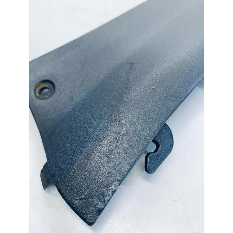 Cache carenage coque arriere droit PIAGGIO X9 125 2001-2002