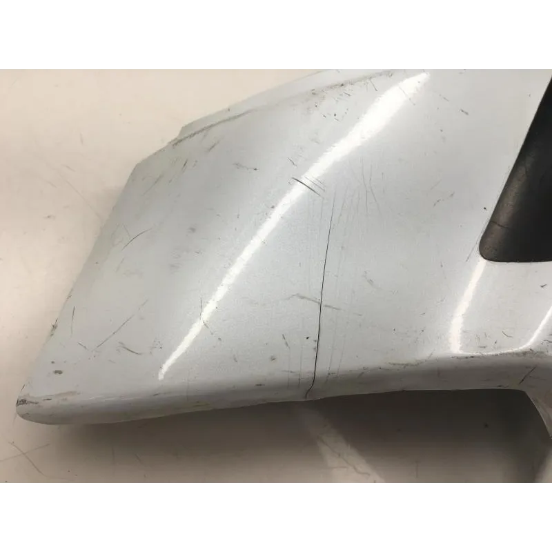 Cache carenage coque arriere droit SUZUKI GSXR 750 1992-1995