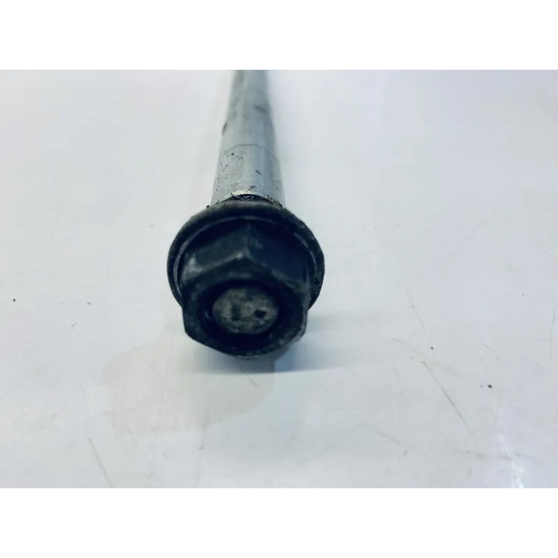 Axe de roue avant PIAGGIO X9 125 2001-2002