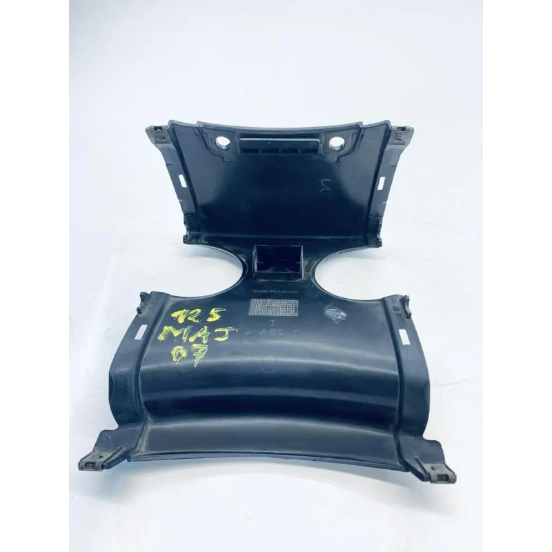 Cache jonction coque arriere YAMAHA YP 125 2003-2006 MAJESTY