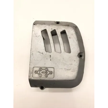 Carter pignon de sortie de boite SUZUKI GN 125 1997-2001