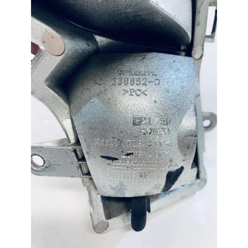 Feu arriere gauche HONDA FES 125 2007-2013 S-WING