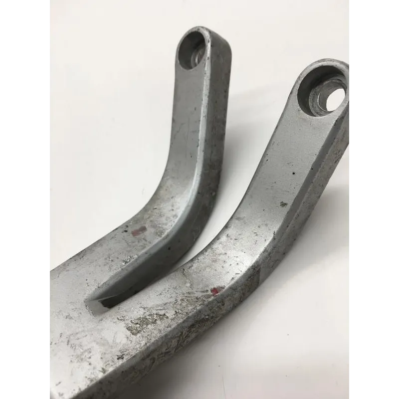 Platine arriere gauche SUZUKI RF 900 R 1994-1998
