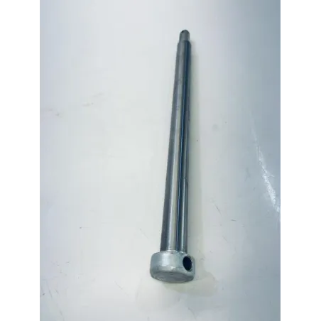 Axe de roue avant SUZUKI GN 250 1985-1996