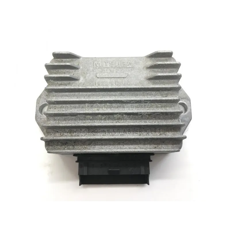 Regulateur charge batterie PIAGGIO VESPA LX 50 2009-2013 2T