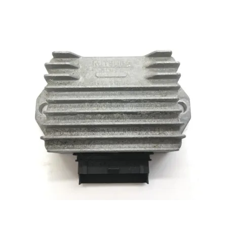 Regulateur charge batterie PIAGGIO VESPA LX 50 2009-2013 2T