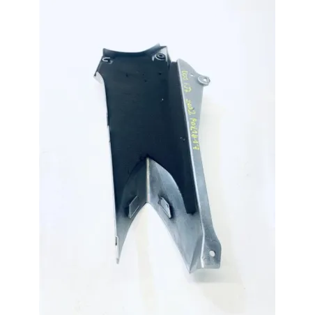 Cache carenage sous selle droit YAMAHA FJR 1300 2001-2002