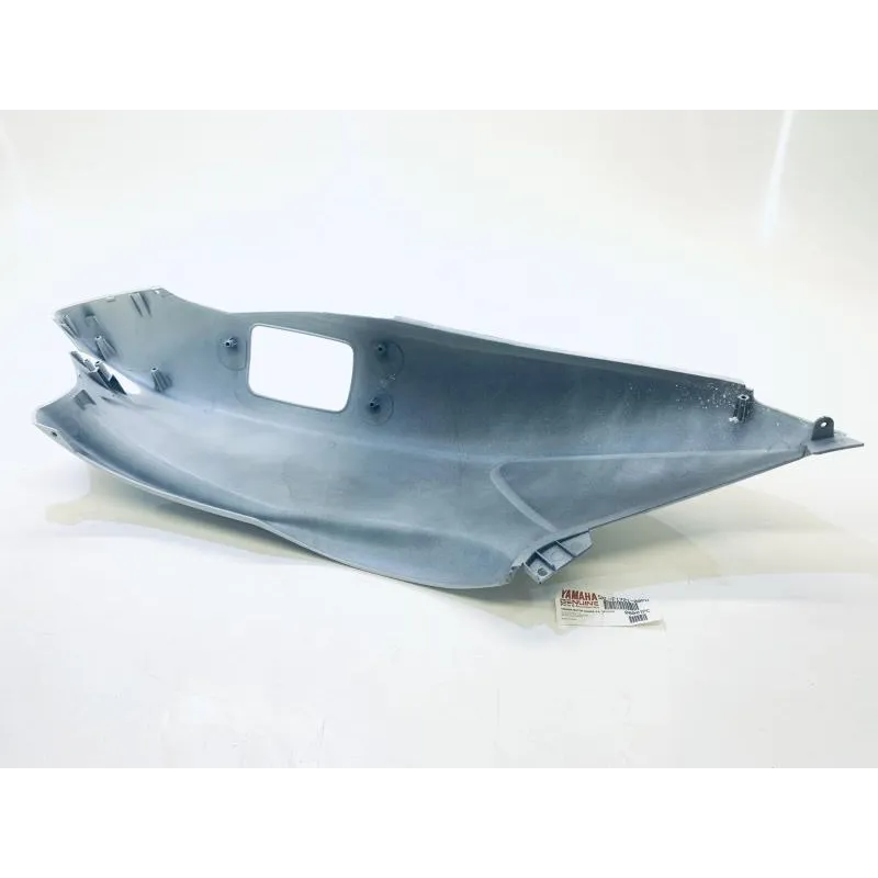 Cache carenage coque arriere gauche YAMAHA YP 125 2001-2002 SKYLINER