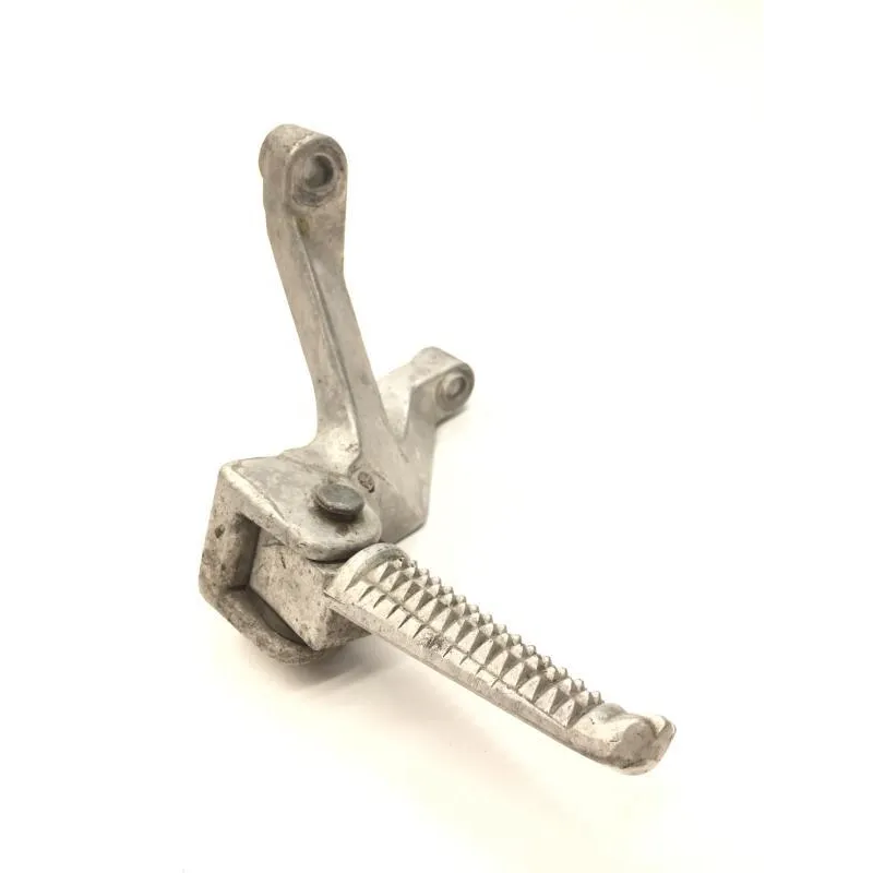 Platine et repose pieds arriere gauche YAMAHA YZF 750 R 1993-1996