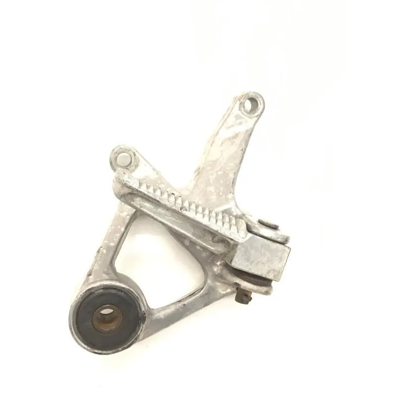 Platine et repose pieds arriere droit YAMAHA YZF 750 R 1993-1996