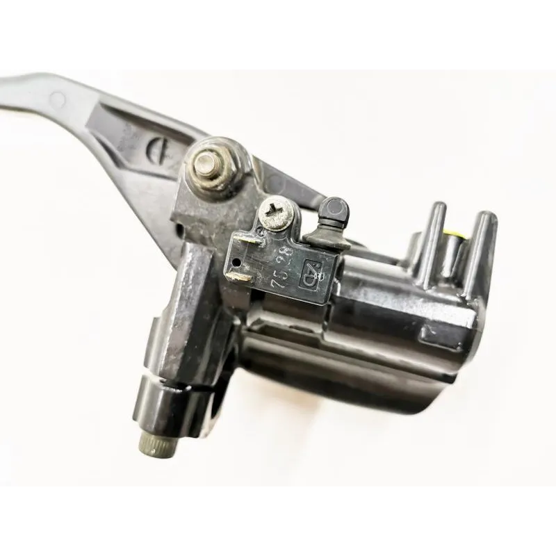 Maitre cylindre frein avant YAMAHA XP 500 2004-2007 TMAX