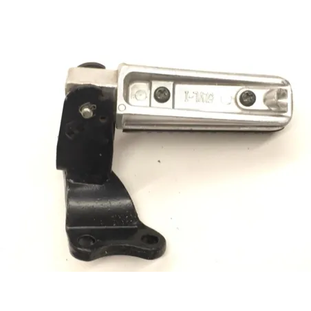 Repose pieds arriere gauche MBK YPR 125 2006-2009 SKYCRUISER