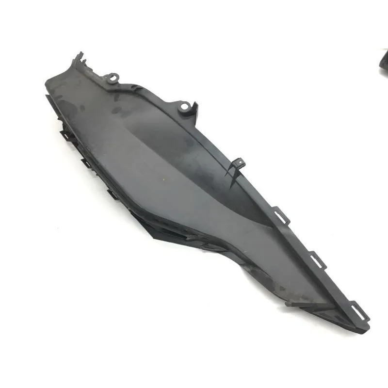Plancher marche pied droit HONDA NSS 125 2015-2017 FORZA