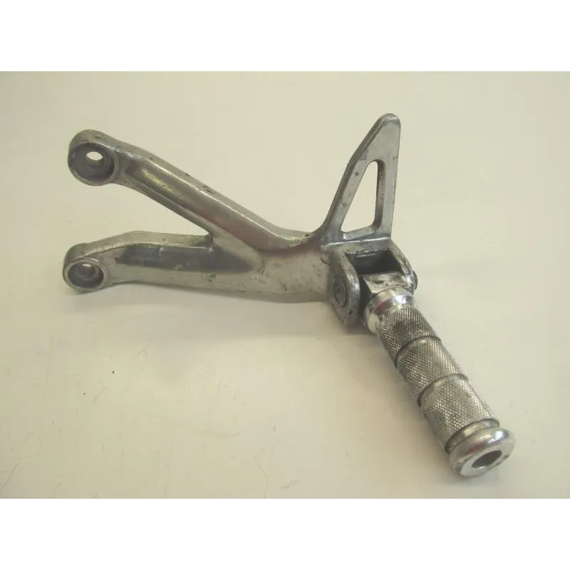 Platine et repose pieds arriere gauche YAMAHA TZR 50 1997-2002