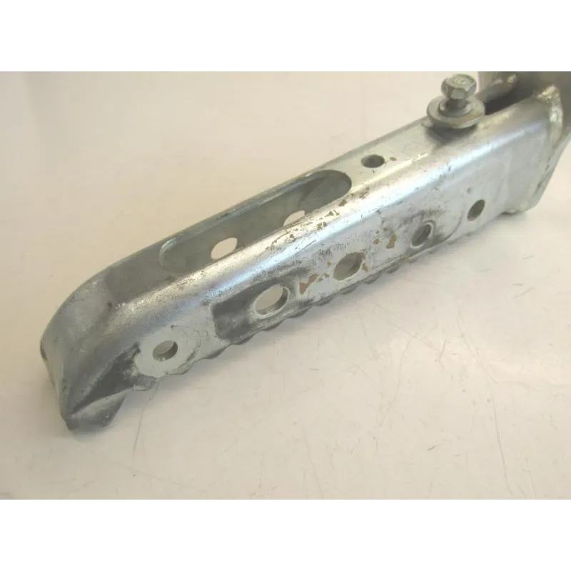 Repose pieds avant gauche SMC RAM 250 2004-2005