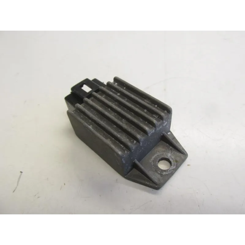 Regulateur charge batterie CHIAONI 70 2008