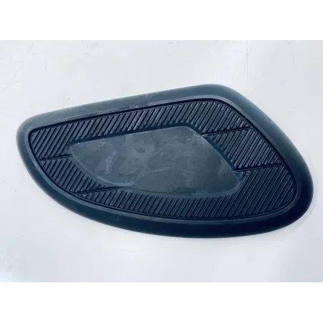 Cache reservoir gauche TRIUMPH BONNEVILLE 1200 2016-2019 T120