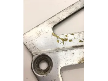 Platine avant gauche SUZUKI GSXR 750 1988-1989