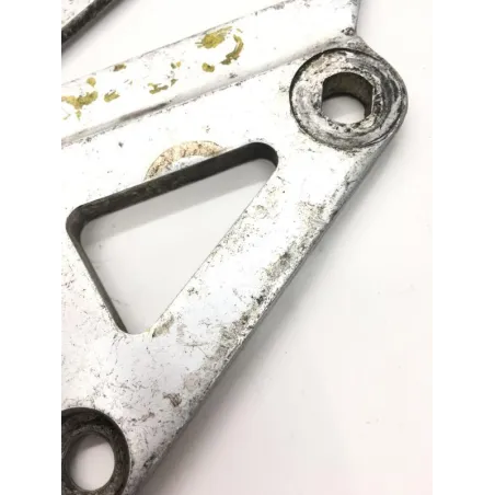 Platine avant gauche SUZUKI GSXR 750 1988-1989