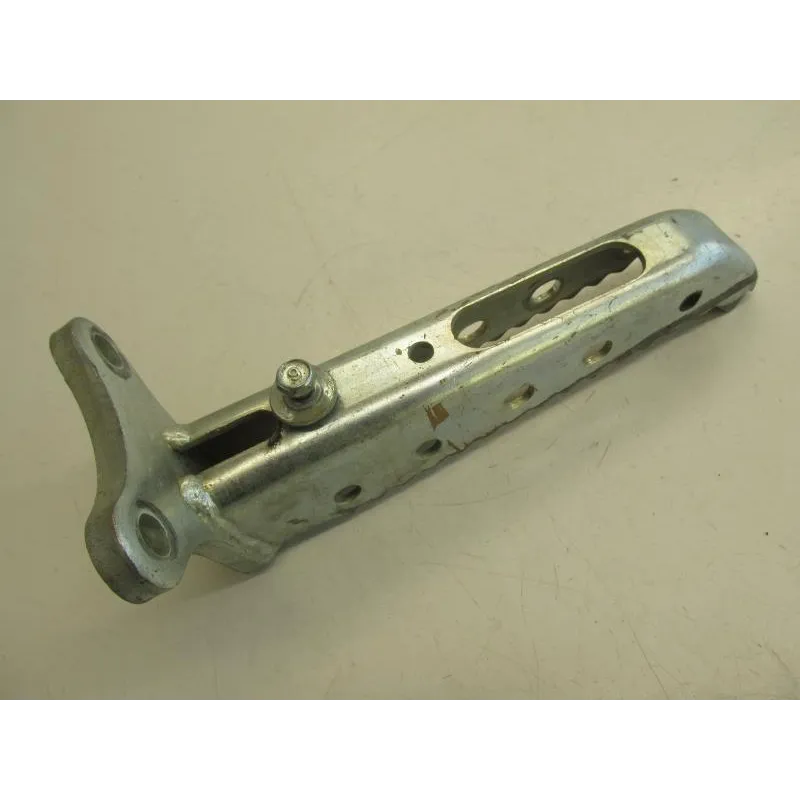 Repose pieds avant gauche SMC RAM 250 2004-2005
