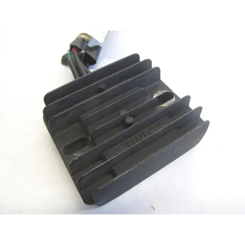 Regulateur charge batterie BASHAN CATBRIER 250 2011