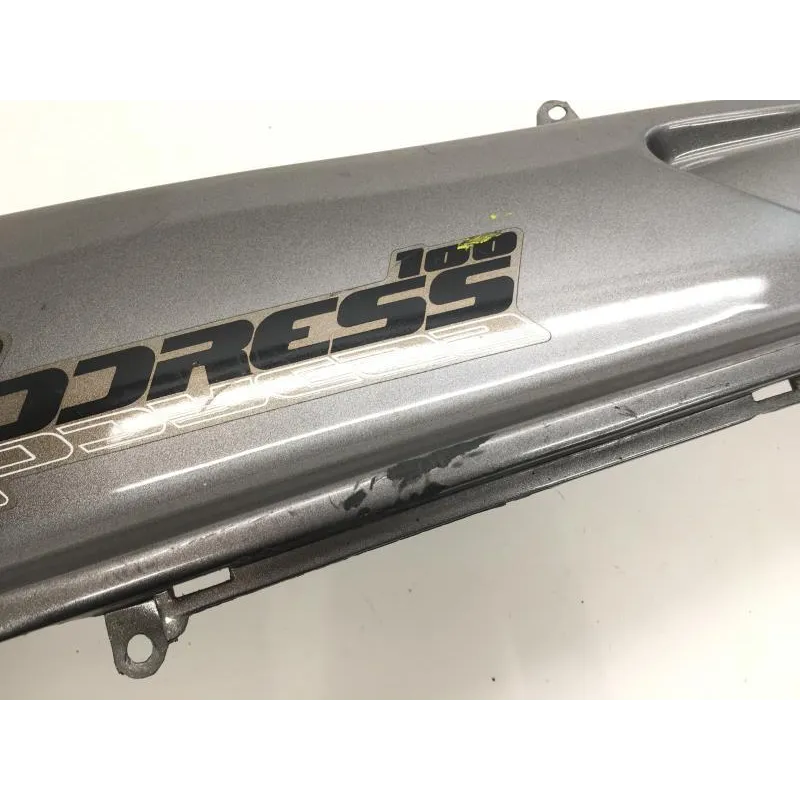Cache carenage coque arriere droit SUZUKI AH 100 1992-1995 ADDRESS