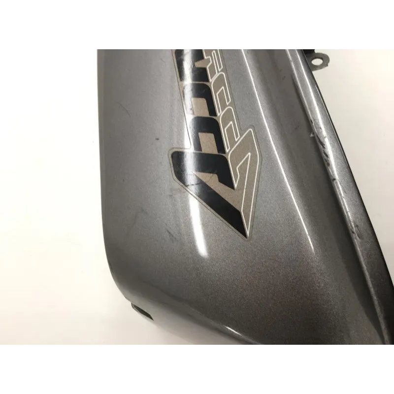 Cache carenage coque arriere droit SUZUKI AH 100 1992-1995 ADDRESS