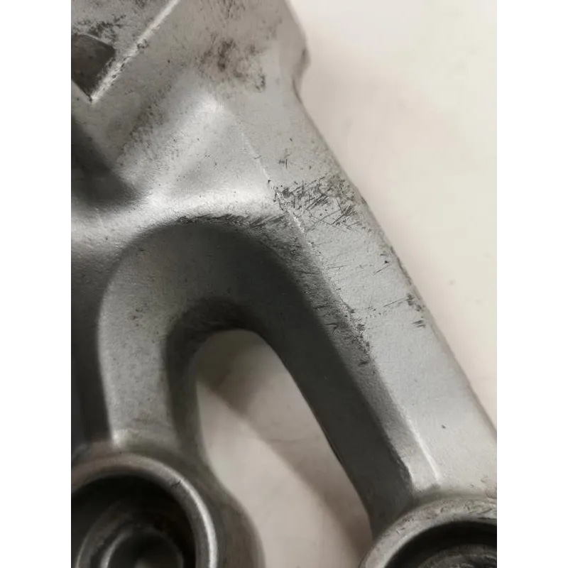 Platine avant gauche SUZUKI GSXR 600 2008-2010