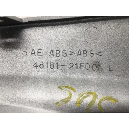Cache lateral gauche SUZUKI UC 125 1999-2003 EPICURO