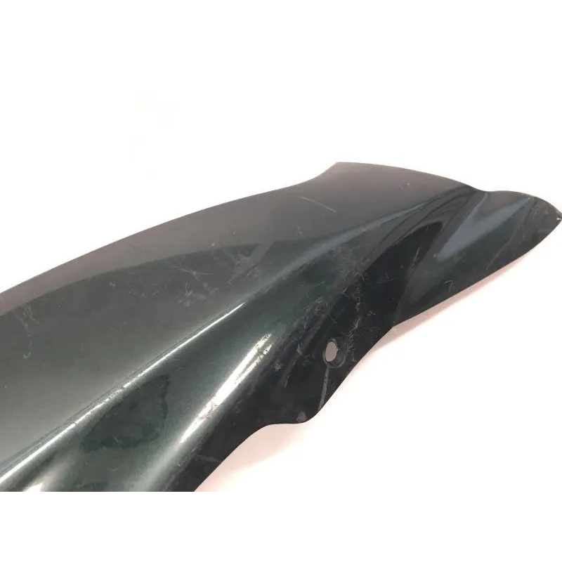 Cache lateral gauche SUZUKI UC 125 1999-2003 EPICURO