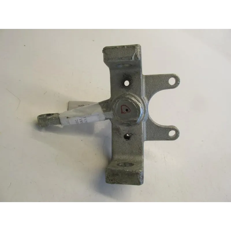 Fusee avant droit TUOKAI TRIKE 250 2010