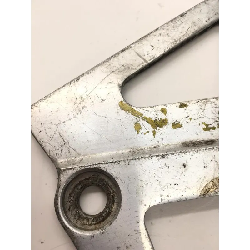 Platine avant gauche SUZUKI GSXR 750 1988-1989