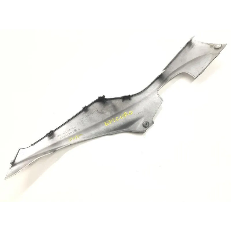 Cache lateral gauche SUZUKI UC 125 1999-2003 EPICURO