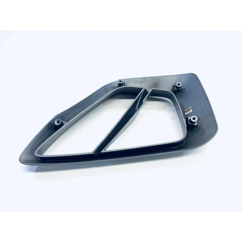 Cache carenage ecope droite TRIUMPH TROPHY 1200 2012-2017