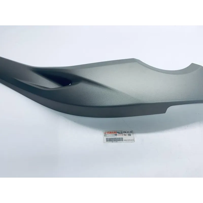 Cache lateral droit YAMAHA XP 500 2001-2007 TMAX