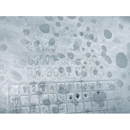 Cache carenage coque arriere droit DAELIM S3 125 2010-2016 SV125
