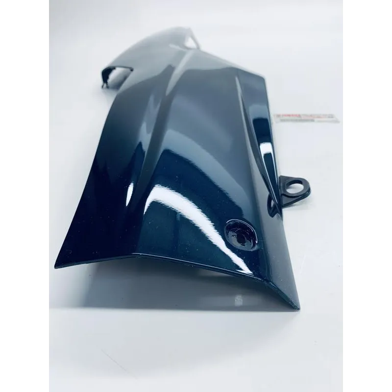 Cache carenage coque arriere gauche YAMAHA YP 250 1998-1999 MAJESTY DX