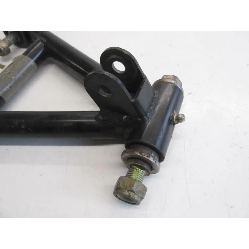 Triangle inferieur avant droit ROXON UVM 150 2005