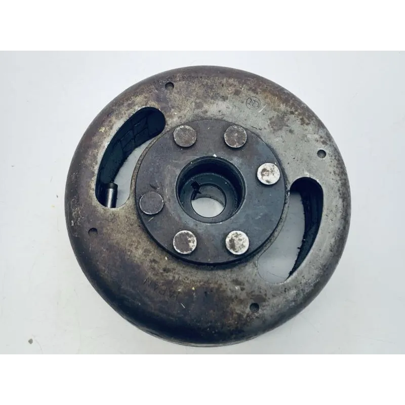 Rotor volant moteur SUZUKI DR 125 1985-1988