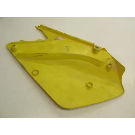 Cache carenage sous selle droit SUZUKI RM 125 2001-2006
