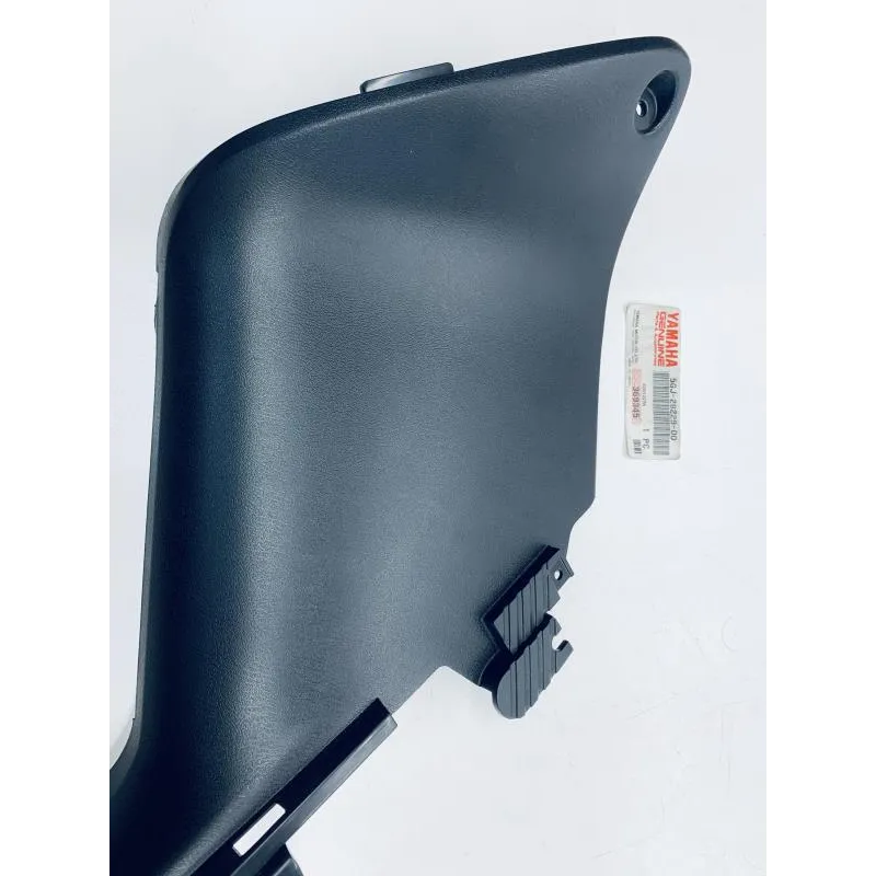 Cache lateral droit YAMAHA XP 500 2001-2007 TMAX