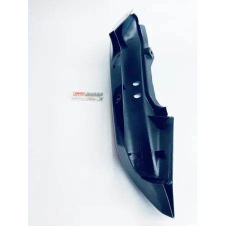 Cache carenage coque arriere droit YAMAHA FZS 600 1998-1999 FAZER