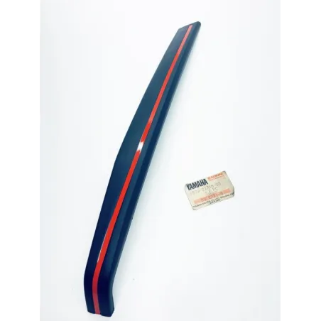 Cache lateral droit YAMAHA XC 125 1990-1993 BELUGA
