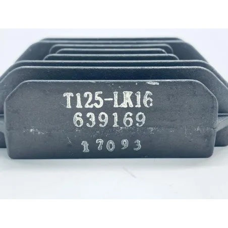 Regulateur charge batterie PIAGGIO VESPA GTS 125 2007-2012