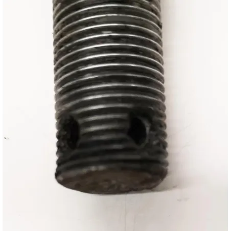 Axe de roue arriere KAWASAKI Z 750 2004-2006