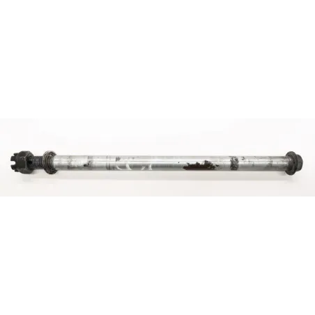 Axe de roue arriere KAWASAKI Z 750 2004-2006