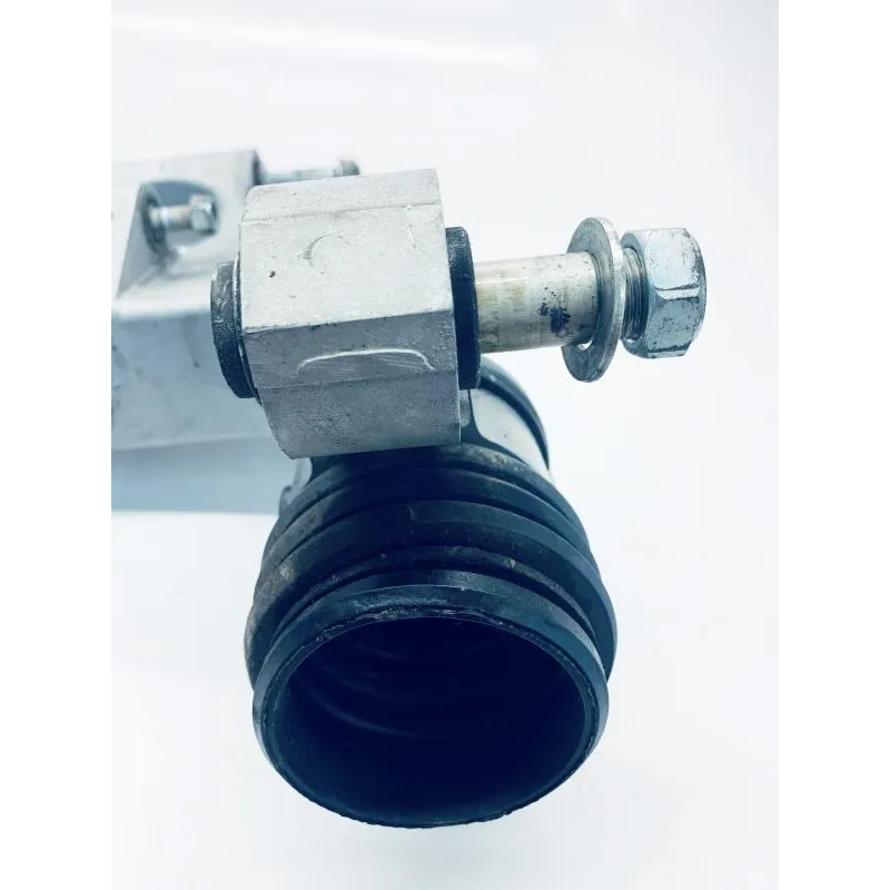 Bras oscillant KAWASAKI GTR 1400 2008-2009