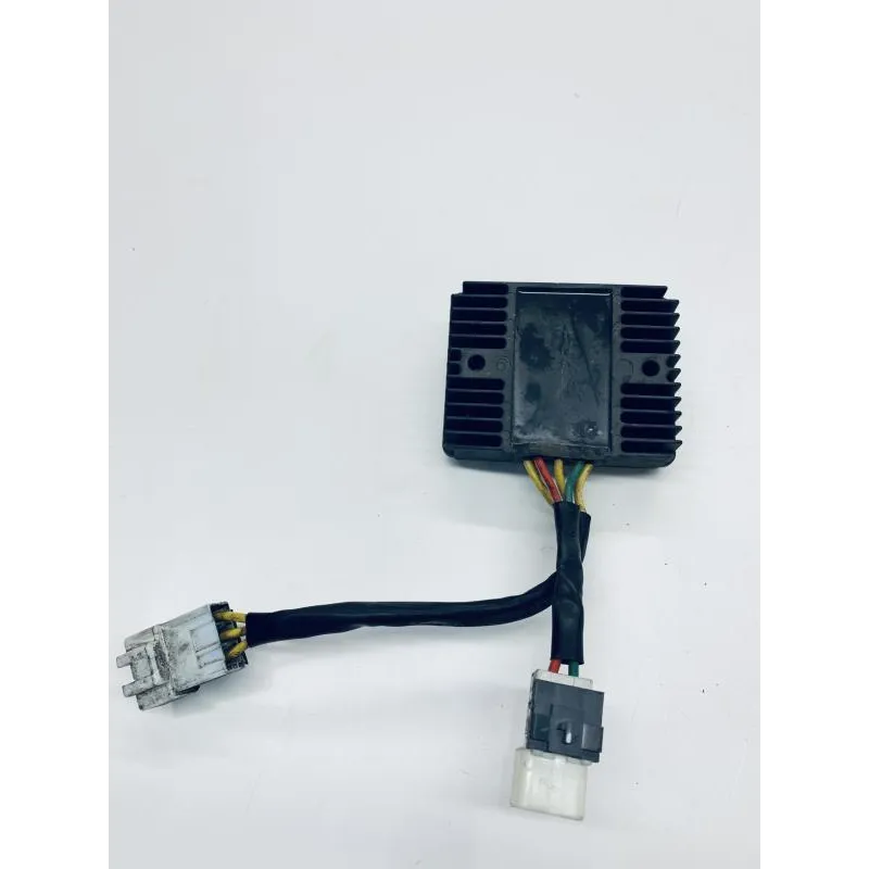 Regulateur charge batterie PIAGGIO MP3 500 LT 2016-2018 E4 SPORT